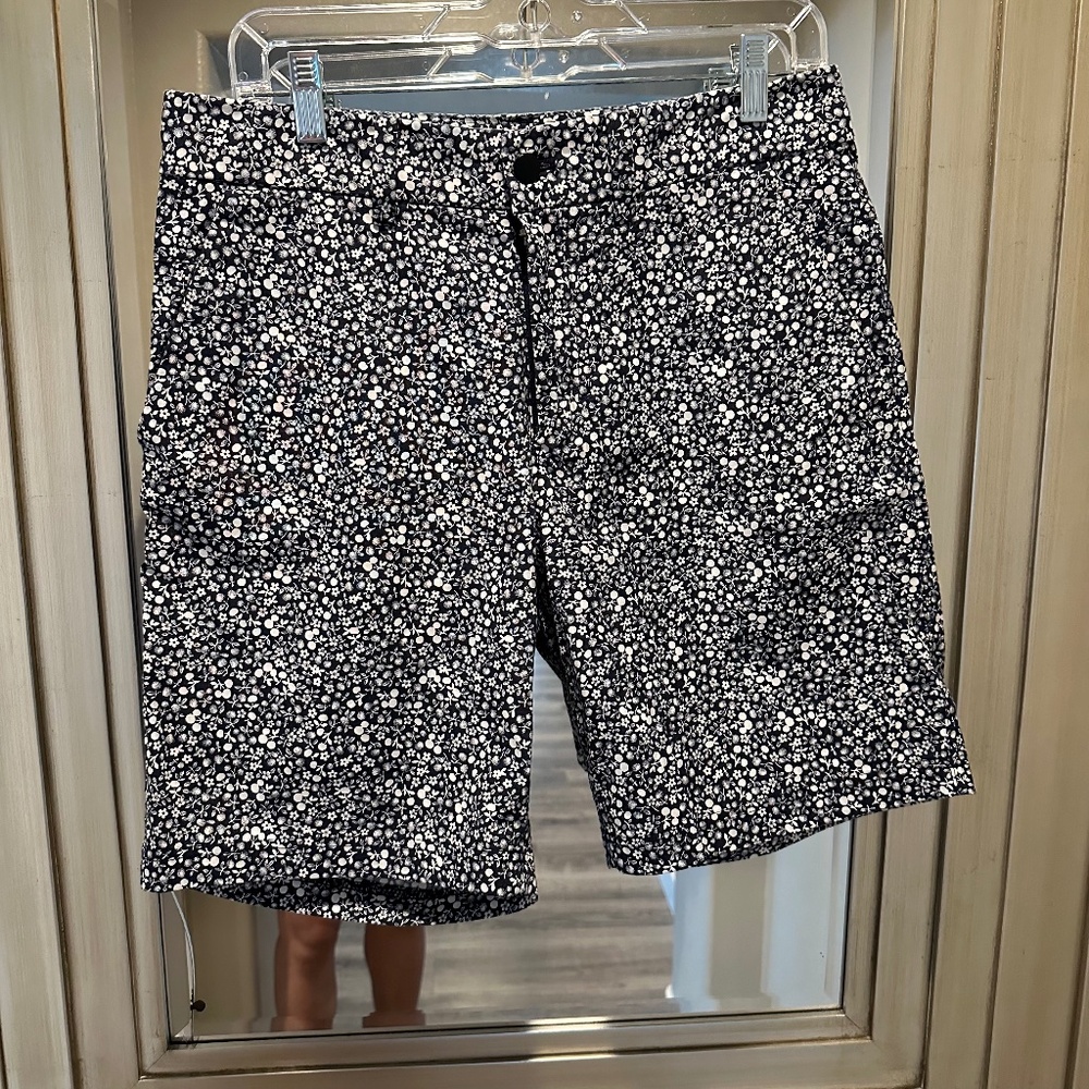 Lululemon shorts 8" inseam 31 waist